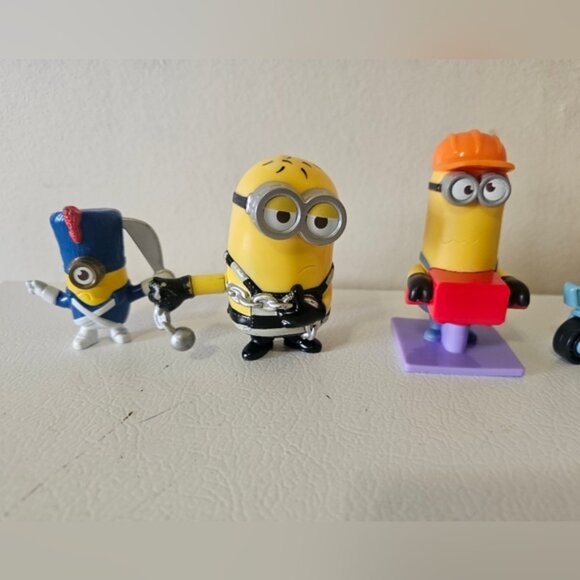 Minions Set Of 23 - Picture 8 of 9